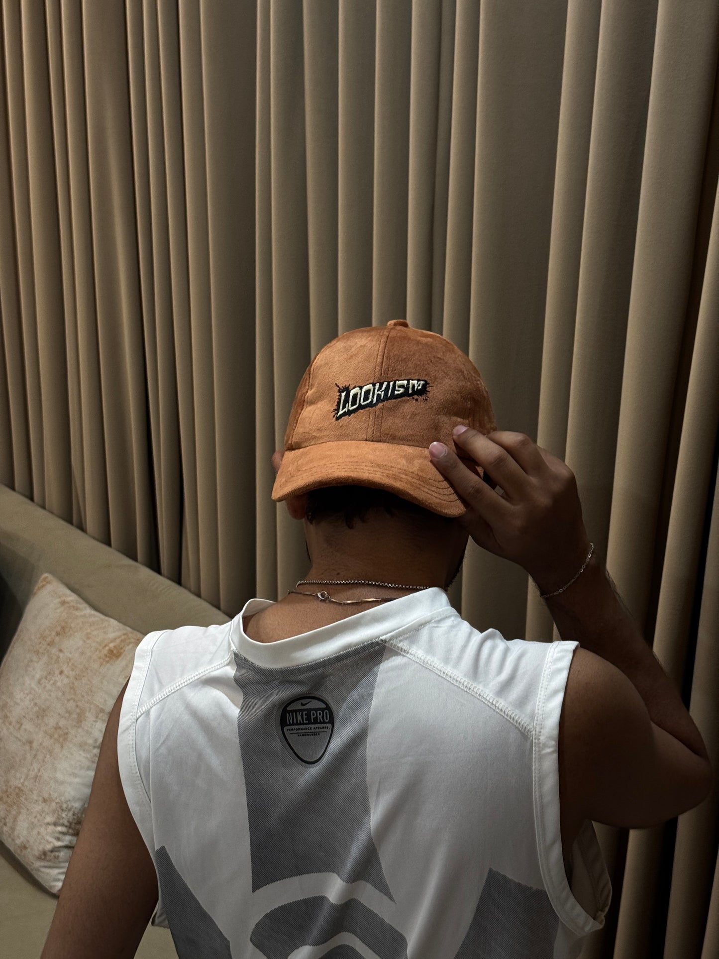 Lookism Suede Cap